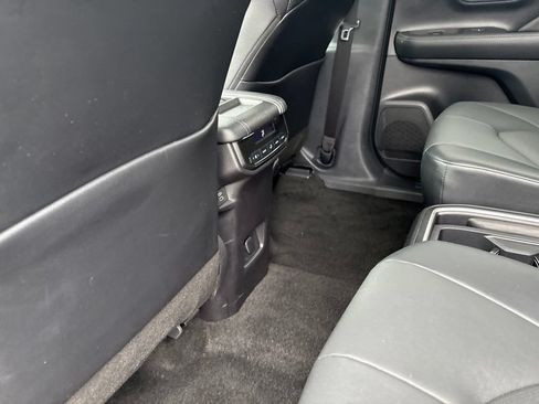 Used 2025 Toyota Grand Highlander FWD image 28