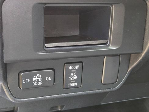 Used 2016 Toyota Tacoma TRD Off-Road w/ Towing Package AWD/4WD image 23
