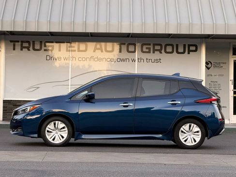 Used 2023 Nissan Leaf S FWD image 6