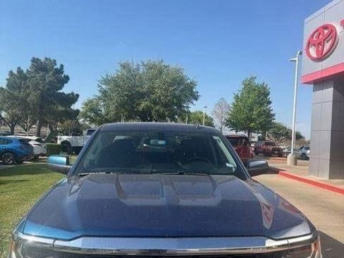 Used 2018 Chevrolet Silverado 1500 LT w/ Texas Edition image 1