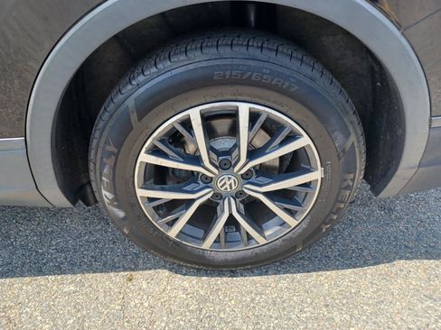 Used 2019 Volkswagen Tiguan SE w/ Panoramic Sunroof Package AWD/4WD image 20