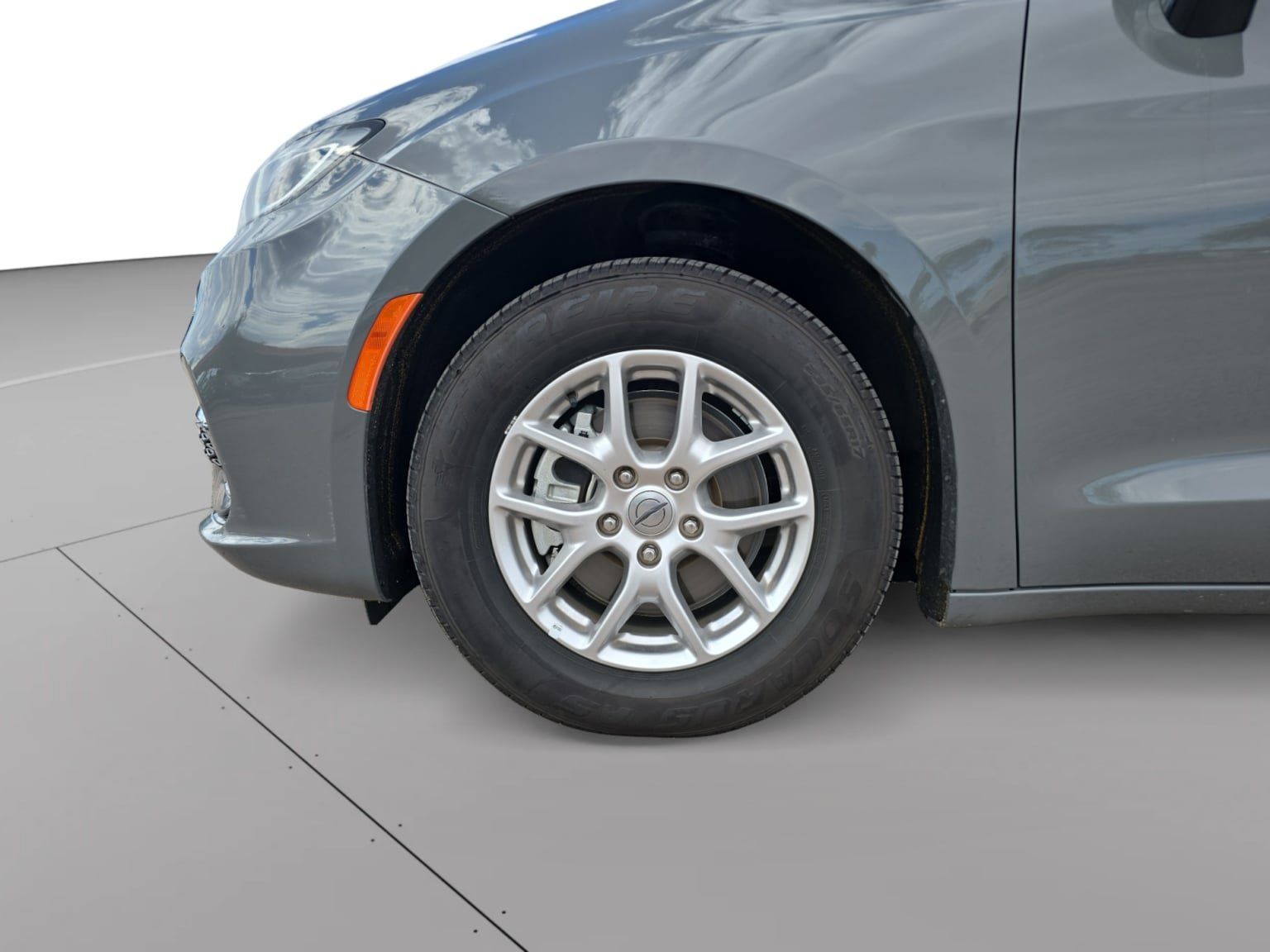 Used 2025 Chrysler Pacifica Select FWD image 9