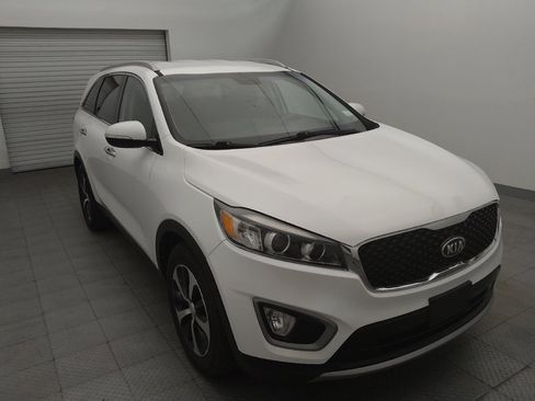 Used 2016 Kia Sorento EX FWD image 13