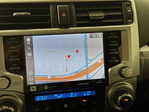 Used 2022 Toyota 4Runner Limited image 14