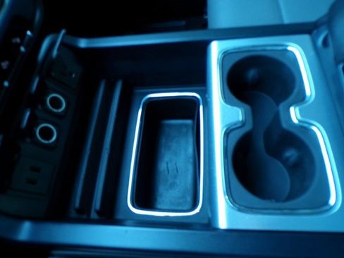 Used 2018 GMC Sierra 1500 SLT w/ SLT Premium Package image 30