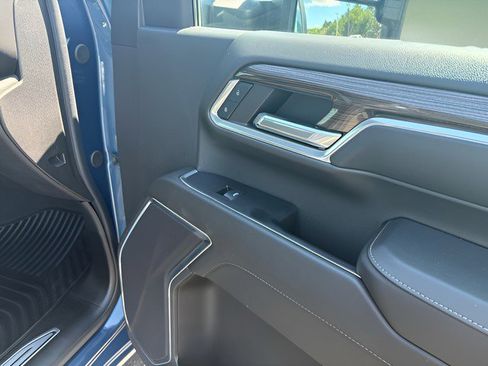 Certified 2024 Chevrolet Silverado 2500 LT AWD/4WD image 22