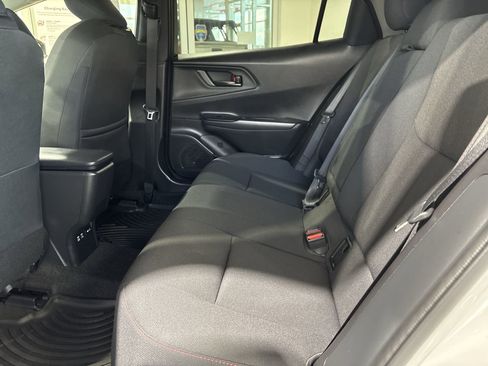 Certified 2025 Toyota Prius Plug-In Hybrid image 23