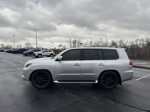 Used 2015 Lexus LX 570 4WD image 6