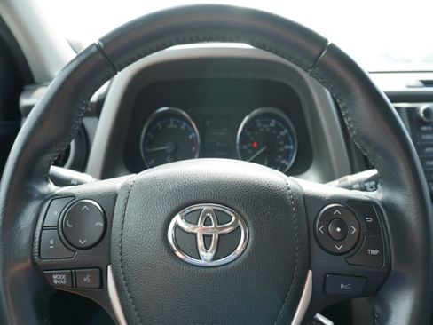 Used 2016 Toyota RAV4 Limited AWD/4WD image 24