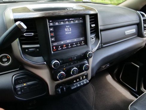 Used 2021 RAM 2500 Laramie AWD/4WD image 11