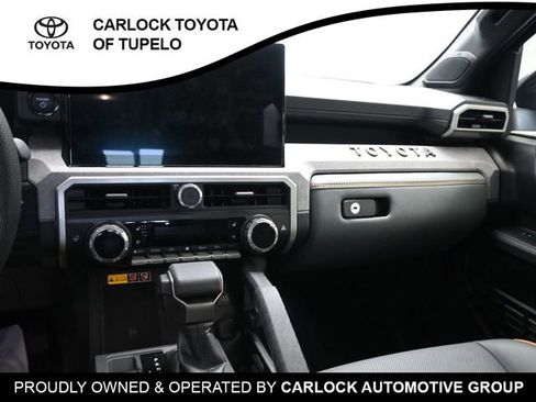 Used 2025 Toyota Tacoma 4x4 Double Cab Hybrid image 30