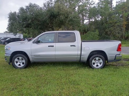 Used 2025 RAM 1500 Big Horn AWD/4WD image 8
