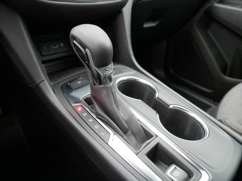 Used 2024 Chevrolet Equinox LT image 24