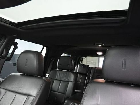 Used 2013 Lincoln Navigator 4WD w/ HD Trailer Tow Pkg image 16
