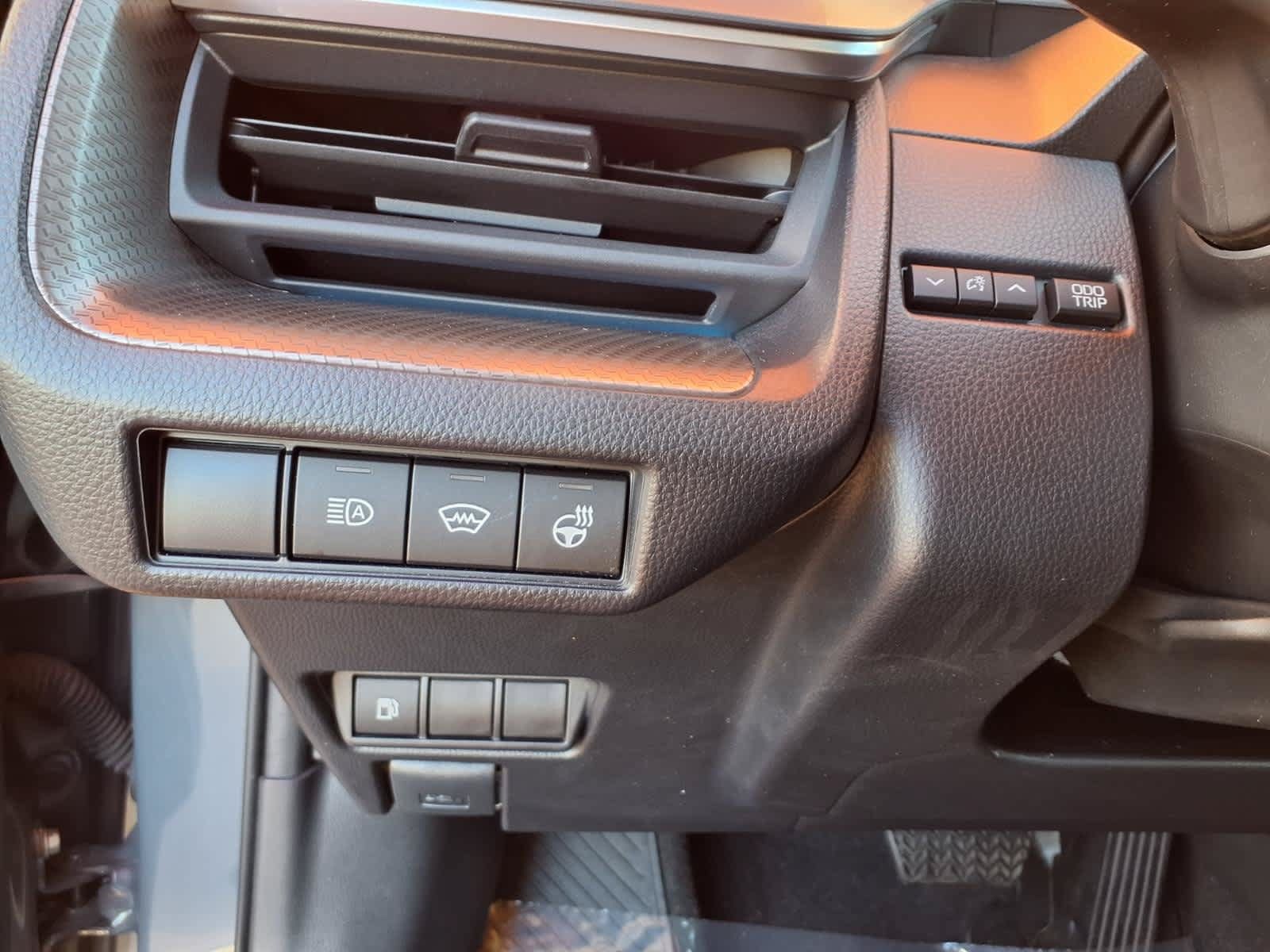Certified 2026 Toyota Prius XLE FWD image 17