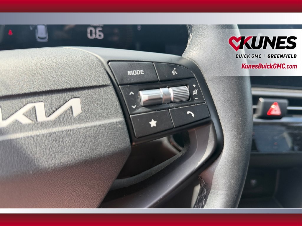 Used 2026 Kia Sportage LX FWD image 18