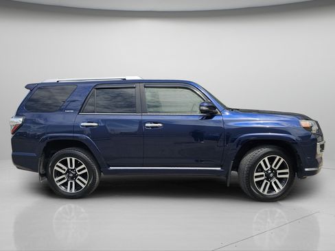 Used 2020 Toyota 4Runner Limited AWD/4WD image 27