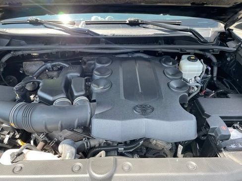 Used 2019 Toyota 4Runner Limited AWD/4WD image 19