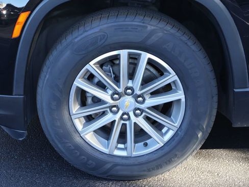 Certified 2023 Chevrolet Traverse LT image 13