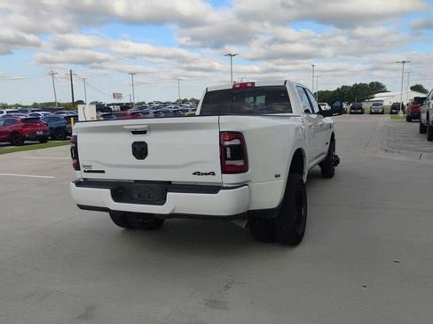 Used 2024 RAM 3500 Laramie w/ Night Edition AWD/4WD image 3