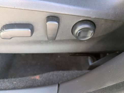 Used 2019 Subaru Forester Premium AWD/4WD image 16
