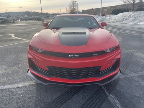Used 2023 Chevrolet Camaro SS image 8