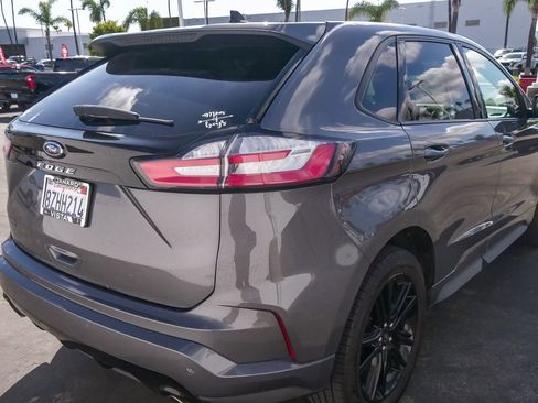 Used 2021 Ford Edge ST-Line FWD image 9