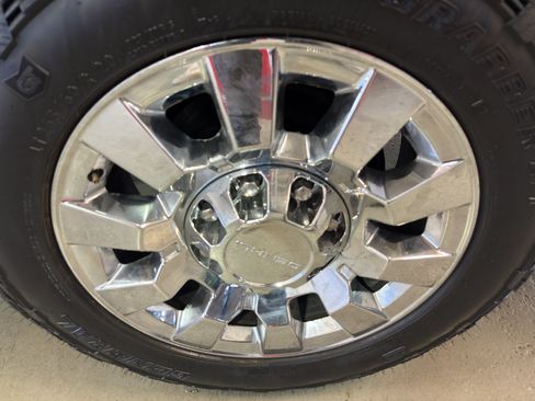 Used 2015 GMC Sierra 3500 4x4 Crew Cab image 32