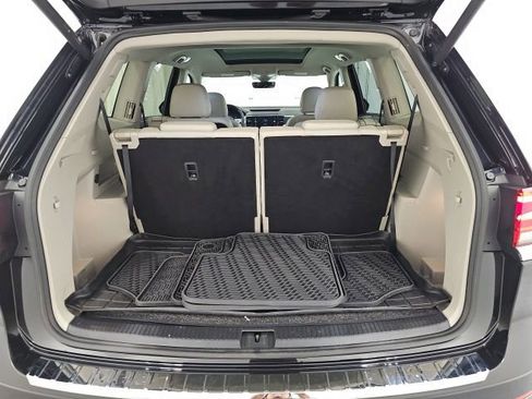 Used 2023 Volkswagen Atlas SEL Premium AWD/4WD image 34