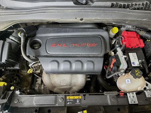 Used 2018 Jeep Renegade Trailhawk AWD/4WD image 31