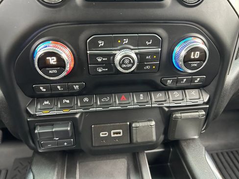 Used 2019 GMC Sierra 1500 Denali w/ Technology Package AWD/4WD image 38