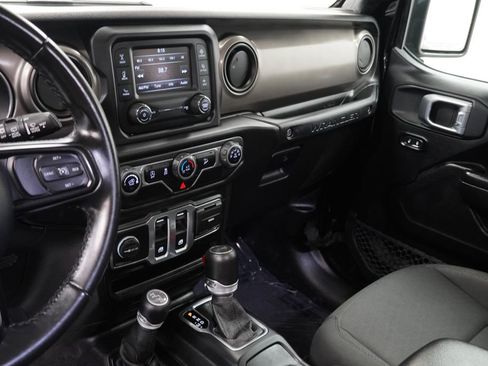 Used 2020 Jeep Wrangler Sport AWD/4WD image 22