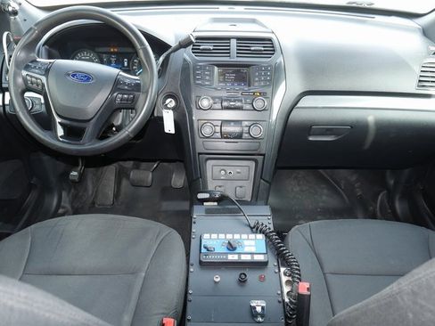 Used 2019 Ford Explorer 4WD Police Interceptor image 5