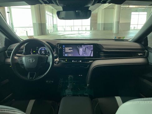 Used 2025 Toyota Camry SE w/ Multimedia Upgrade Package image 35