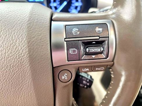 Used 2019 Lexus GX 460 Luxury image 12