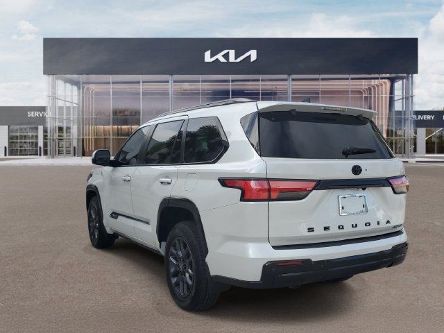 Used 2025 Toyota Sequoia Platinum AWD/4WD image 4