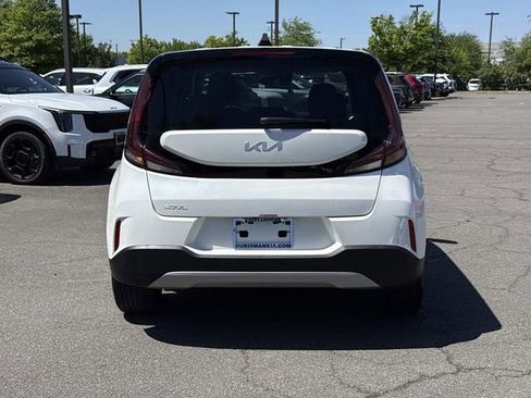 Used 2025 Kia Soul LX w/ LX Technology Package image 3