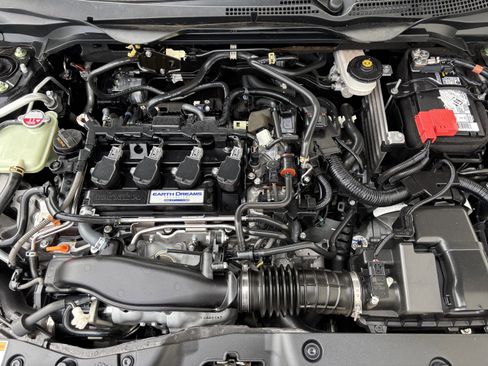 Used 2019 Honda Civic Sport image 8