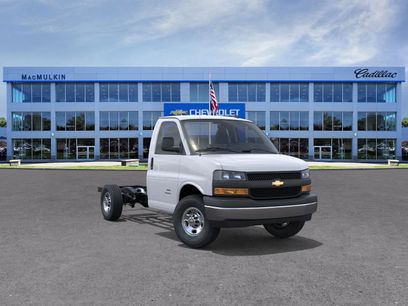 New 2025 Chevrolet Express 3500 w/ Power Convenience Package