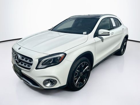 Used 2020 Mercedes-Benz GLA 250 4MATIC image 3
