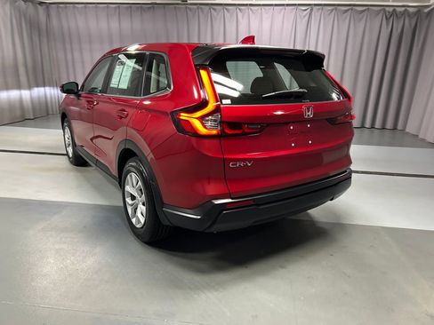 Used 2024 Honda CR-V LX image 5