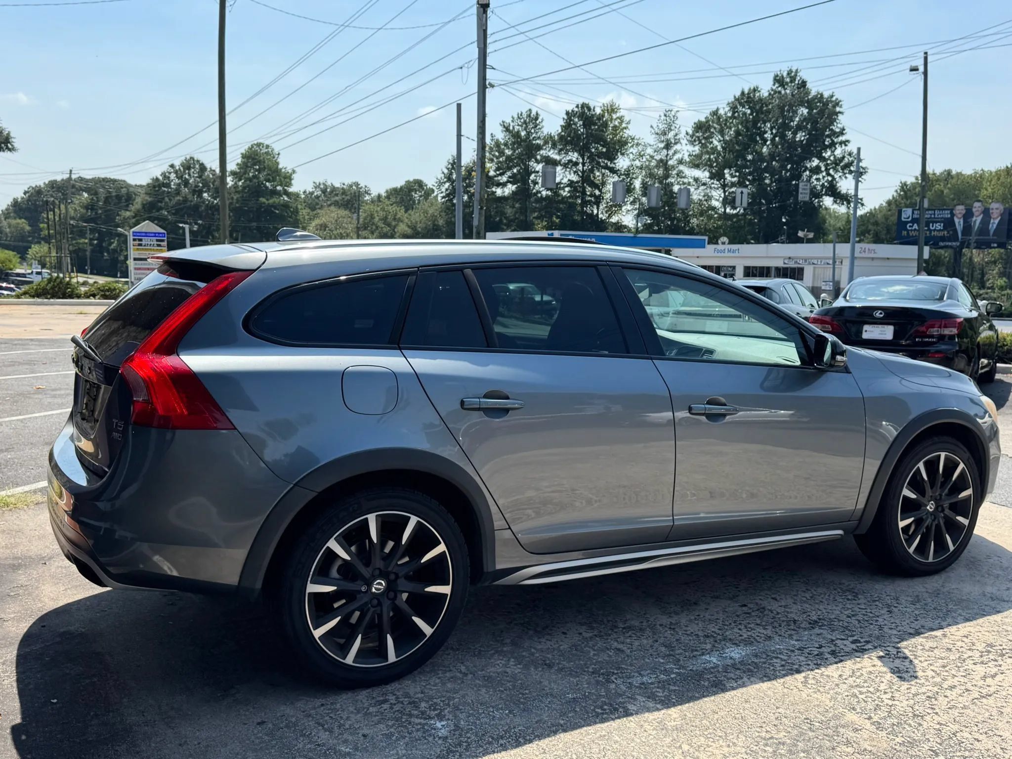 Used 2016 Volvo V60 T5 Cross Country w/ Convenience Package AWD/4WD image 7