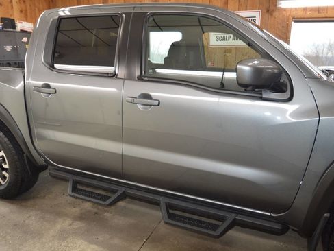 Used 2024 Nissan Frontier PRO-4X w/ Pro Convenience Package image 5