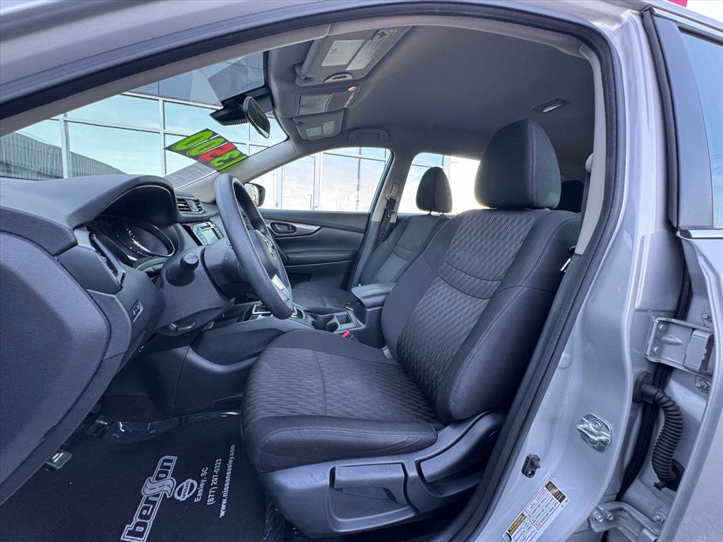 Used 2020 Nissan Rogue S FWD image 15