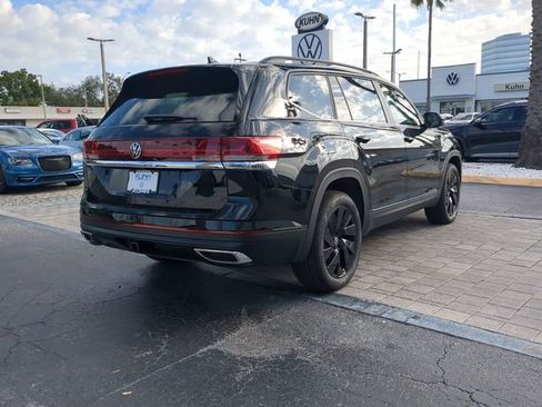 New 2026 Volkswagen Atlas SE image 4