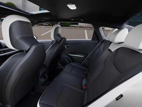 New 2026 Kia K4 GT-Line image 18