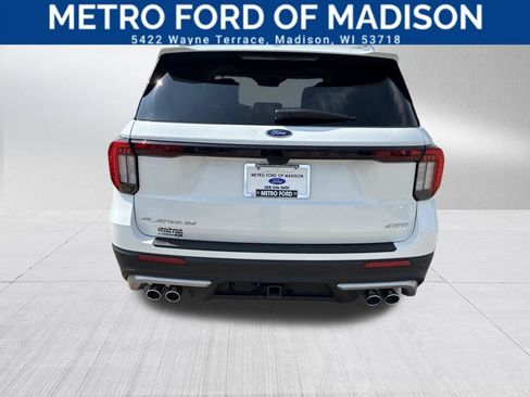 Used 2025 Ford Explorer Platinum w/ Ultimate Package AWD/4WD image 5