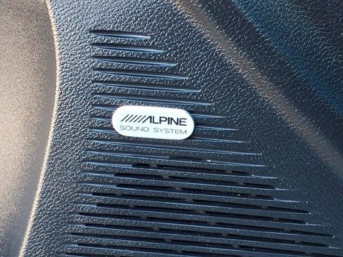 Used 2015 Dodge Challenger SXT Plus w/ Driver Convenience Group image 11