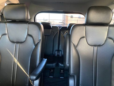 Used 2023 Kia Sorento SX AWD/4WD image 18