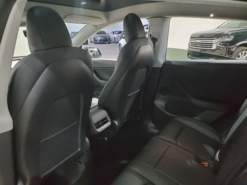 Used 2022 Tesla Model Y Performance AWD/4WD image 24
